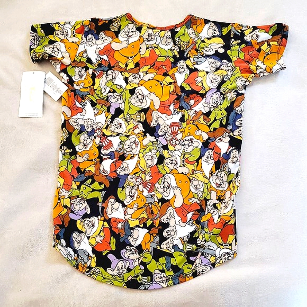 ✨️3/$20✨️NWT-Disney & LuLaRoe Gracie Seven Dwarfs Child's Size 6 Polyester